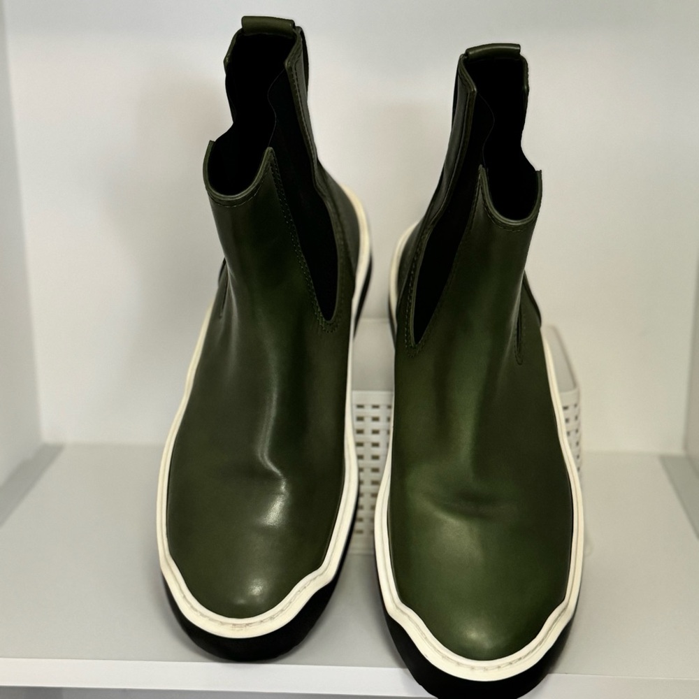 Bottega Veneta Boots (men size 41.5)